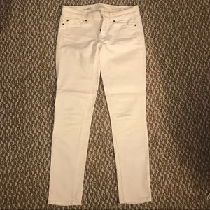 SALE White Gap Always Skinny Jeans, Mid-rise 25/0R